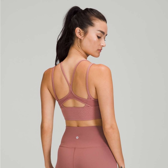 New Lululemon Nulu and Mesh Yoga Bra
Jewel Emboss Spiced Chai - Picture 5 of 9